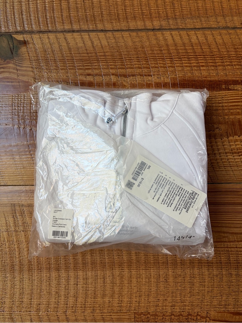 Lululemon Hal-zip scuba NWT